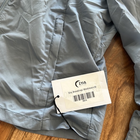 Zyia jacket brand new! - Picture 2 of 5